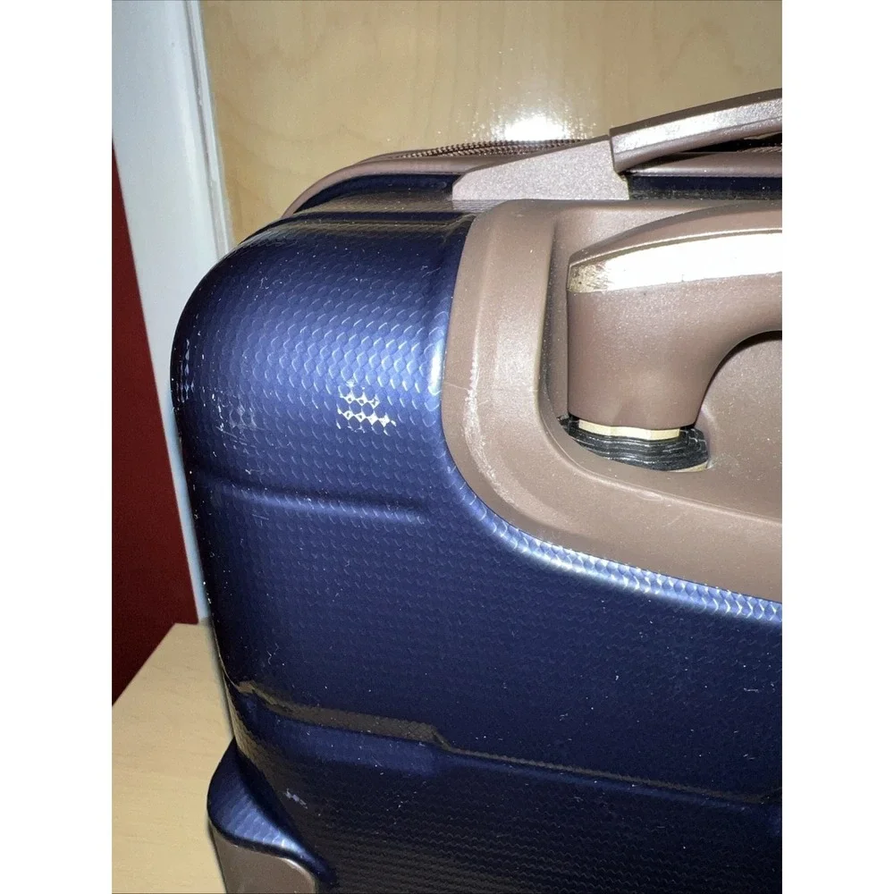 London Fog Small Rolling Hard Shell Suitcase Brentwood Style # 8400